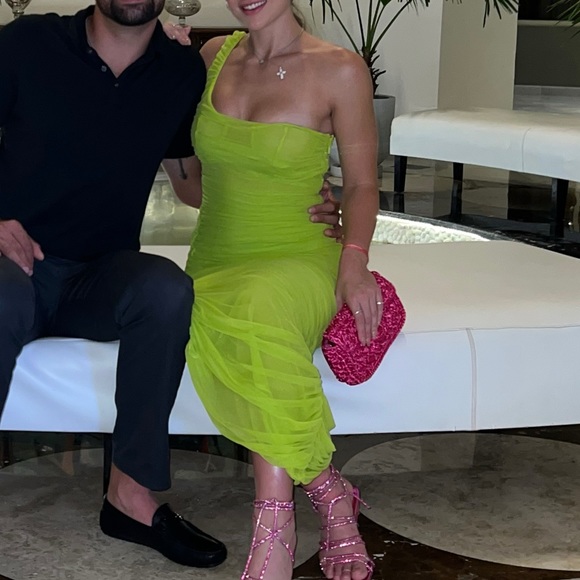 House of CB Dresses & Skirts - HOUSE OF CB 'Nia' Acid Green Ruched Midi Dress/Size S-US 4-6/JJ972